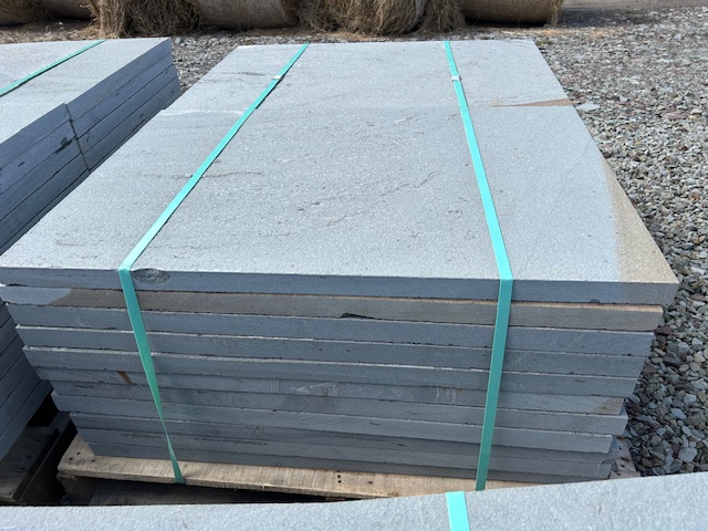 Lot #7: 1 pallet 24"x36"x1.5" Thermal Bluestone Pattern 2